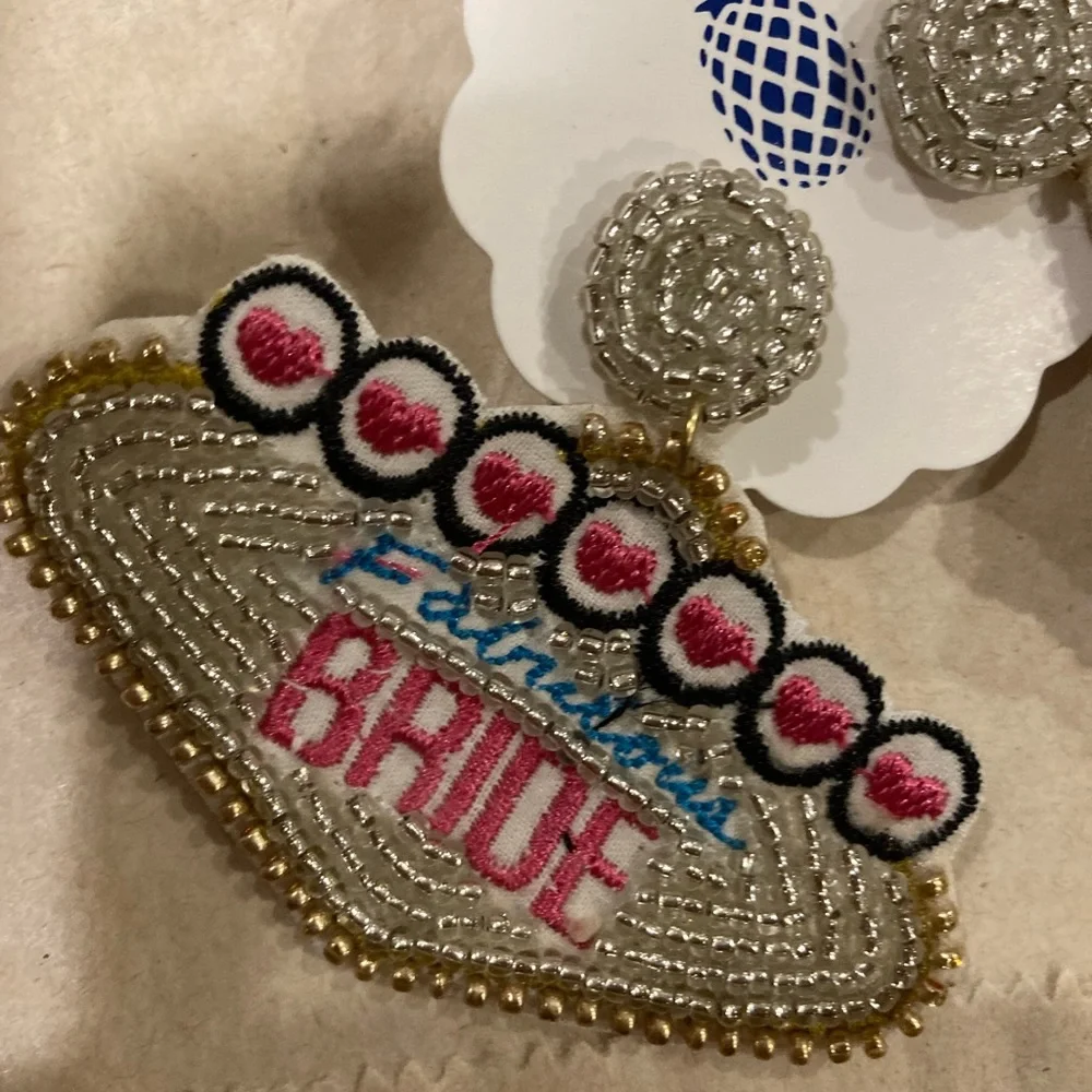 NEW Beaded fabulous bride Vegas style earrings - Picture 3 of 6